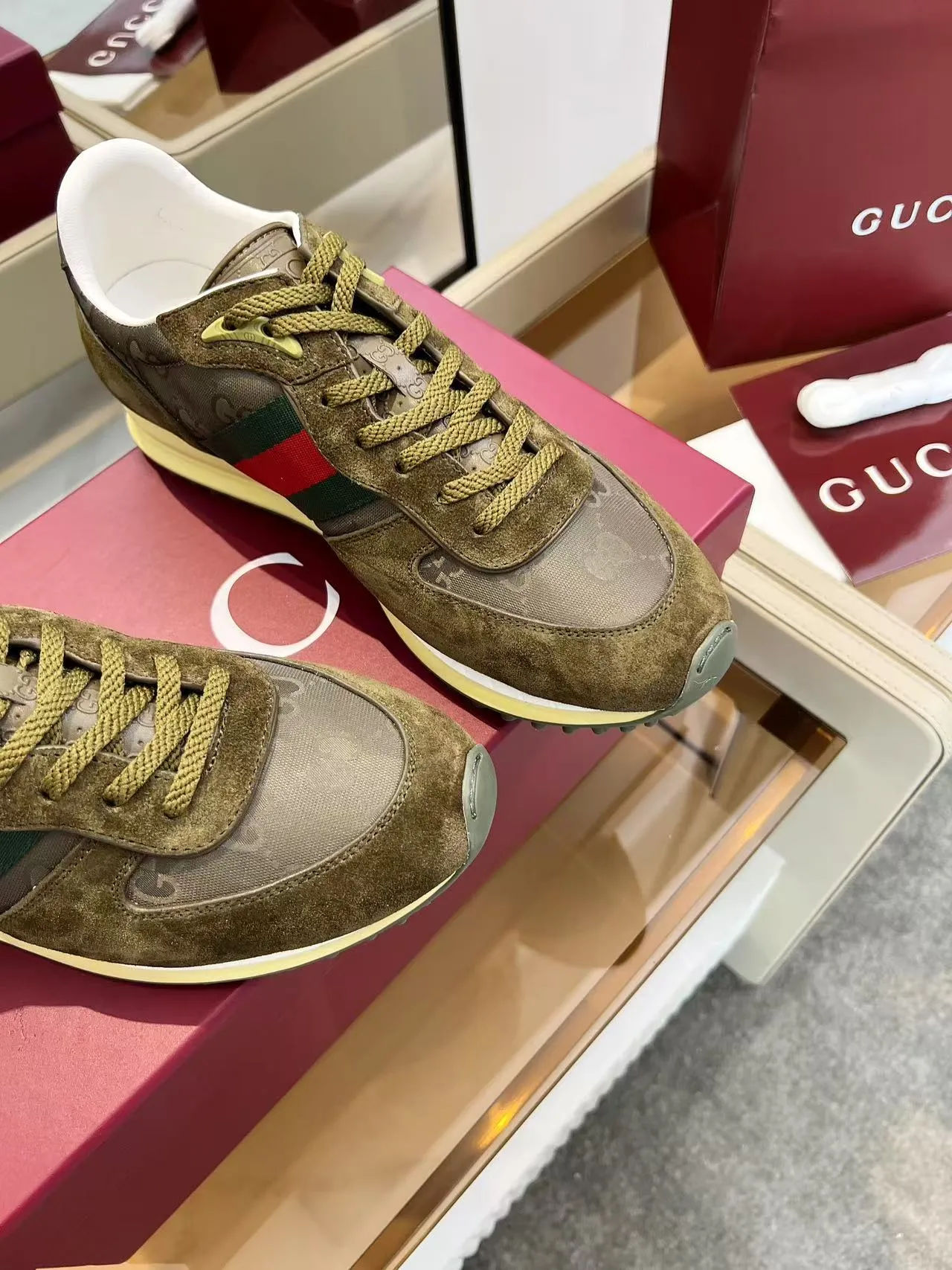 660💰GUCCI Men's New Forrest Gump Sports Shoes Light, comfortable and versatile, full of details, showing retro sports feelings Men's size 39-45